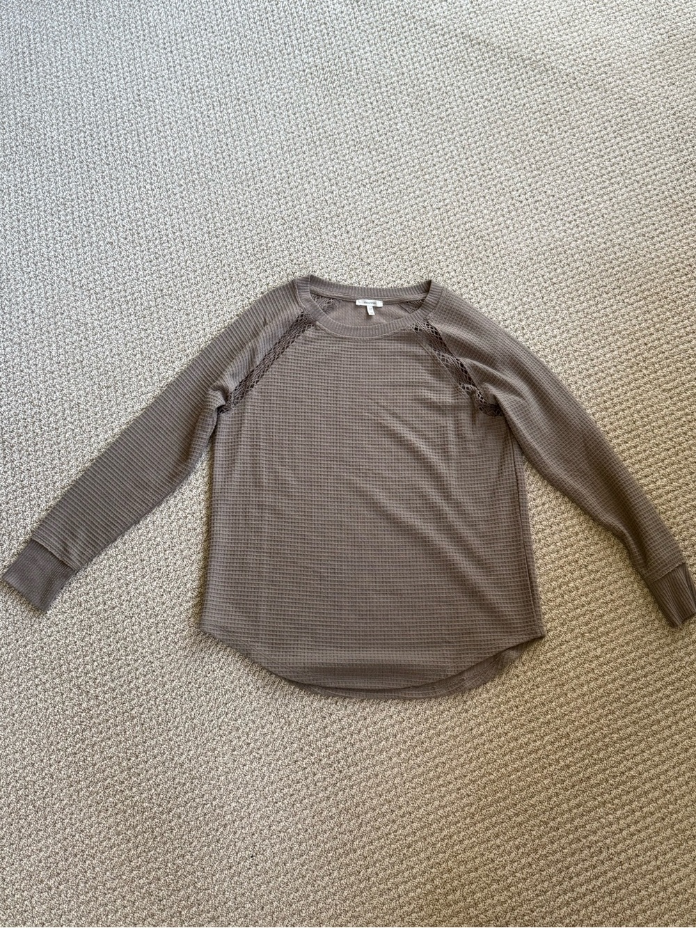 Set of 2 Crew/Scoop Neck Sweaters - Picture 2 of 10